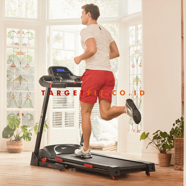 Reebok GT40z Treadmill - Image 2