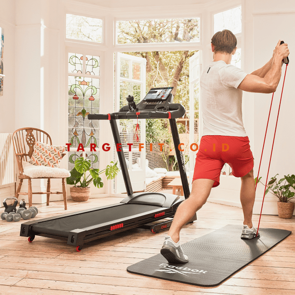 Reebok GT40z Treadmill - Image 6